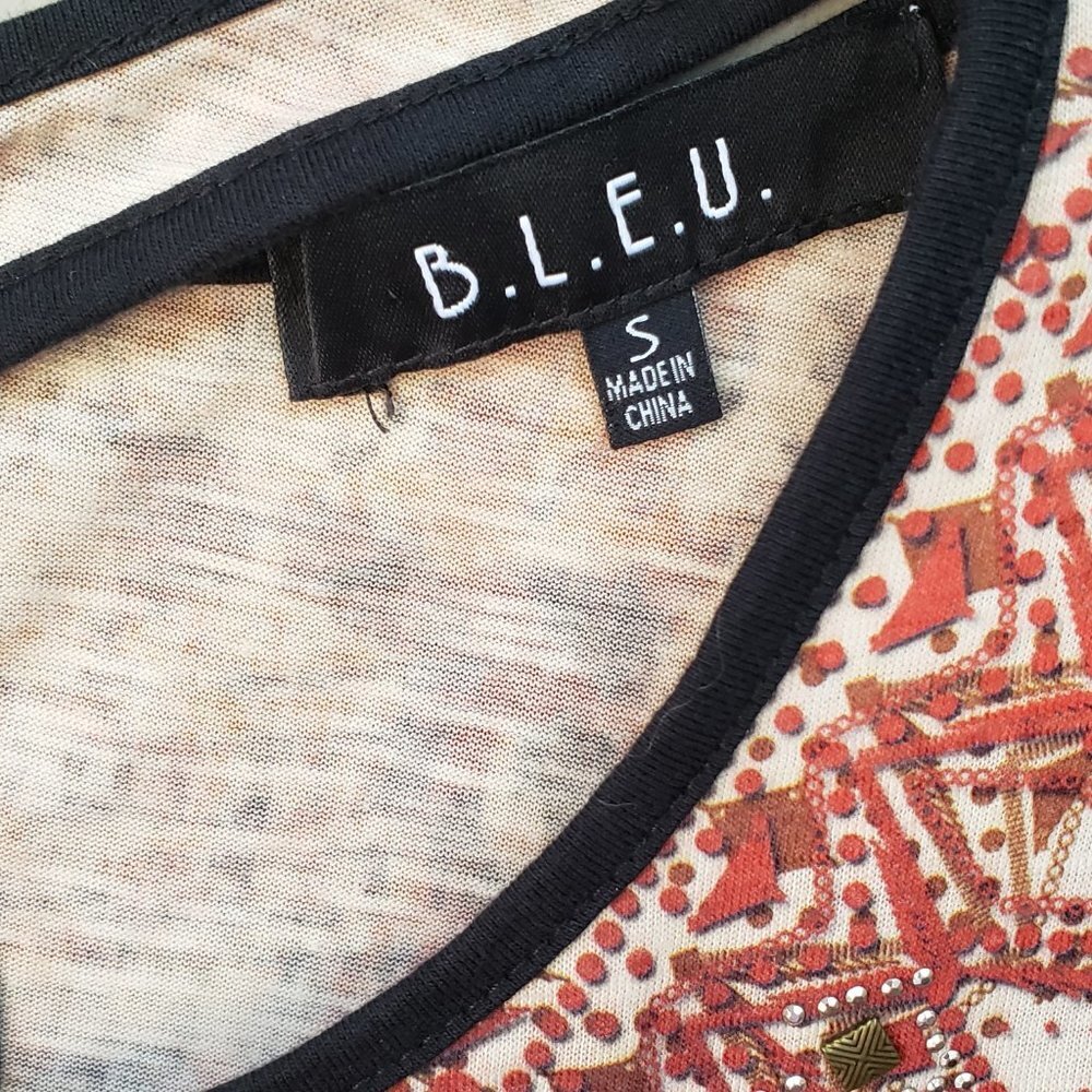 B.L.E.U. Top Size Small Beige - Picture 4 of 5